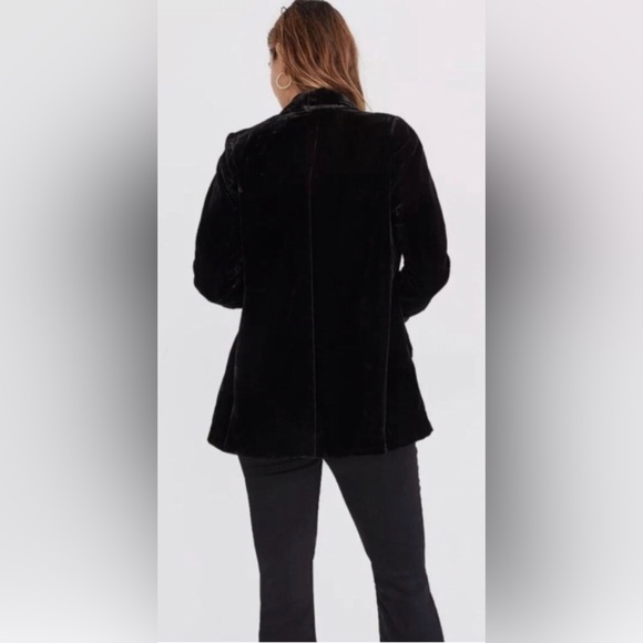 ✨⚡️💥Act lll Woman Velvet Two Button Black Blazer Jacket - Picture 5 of 16